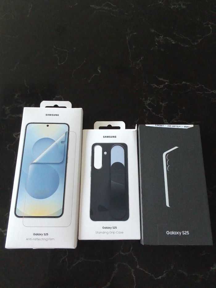 Smartphone SAMSUNG Galaxy S25 Bleu nuit 256Go - photo numéro 2