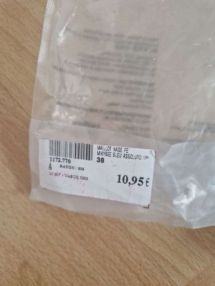 Maillot de bain de nage taille 38 - photo numéro 2