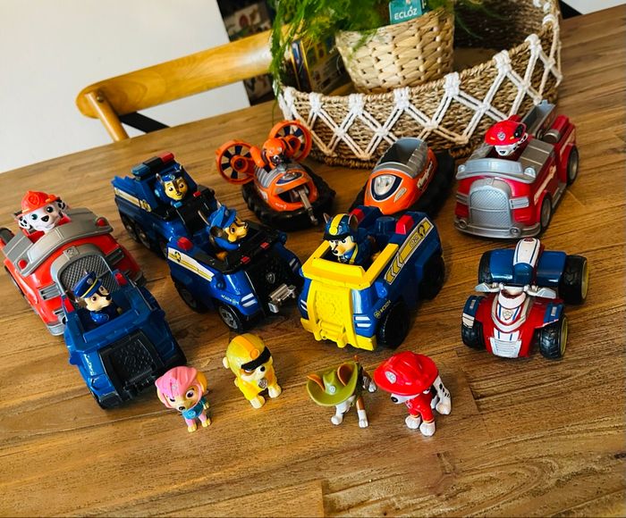 Lot à composer véhicules Pat Patrouille