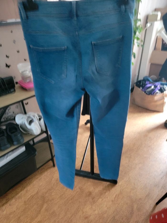 Jeans 👖 - photo numéro 2
