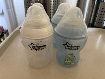 Biberon tommee tippee