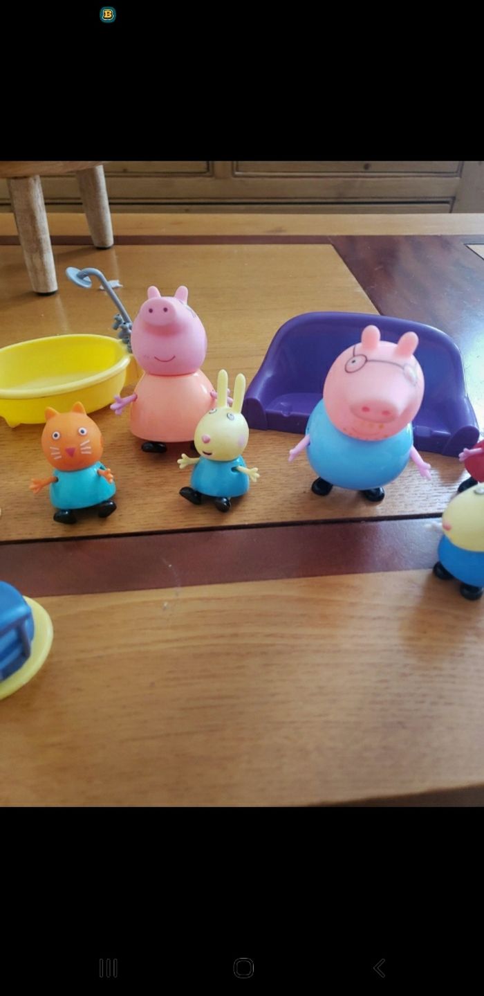lots figurines peppa pig plus accessoire - photo numéro 3