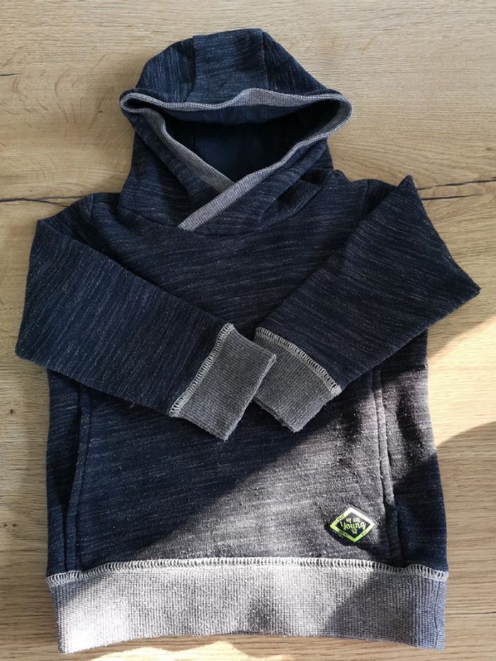 Sweat à capuche 24mois