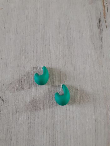 Boucles d'oreilles gouttes d'eau vertes