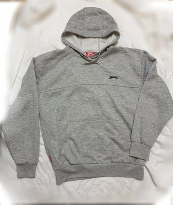 Pull a capuche