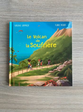 Livre « le volcan de la Soufrière »