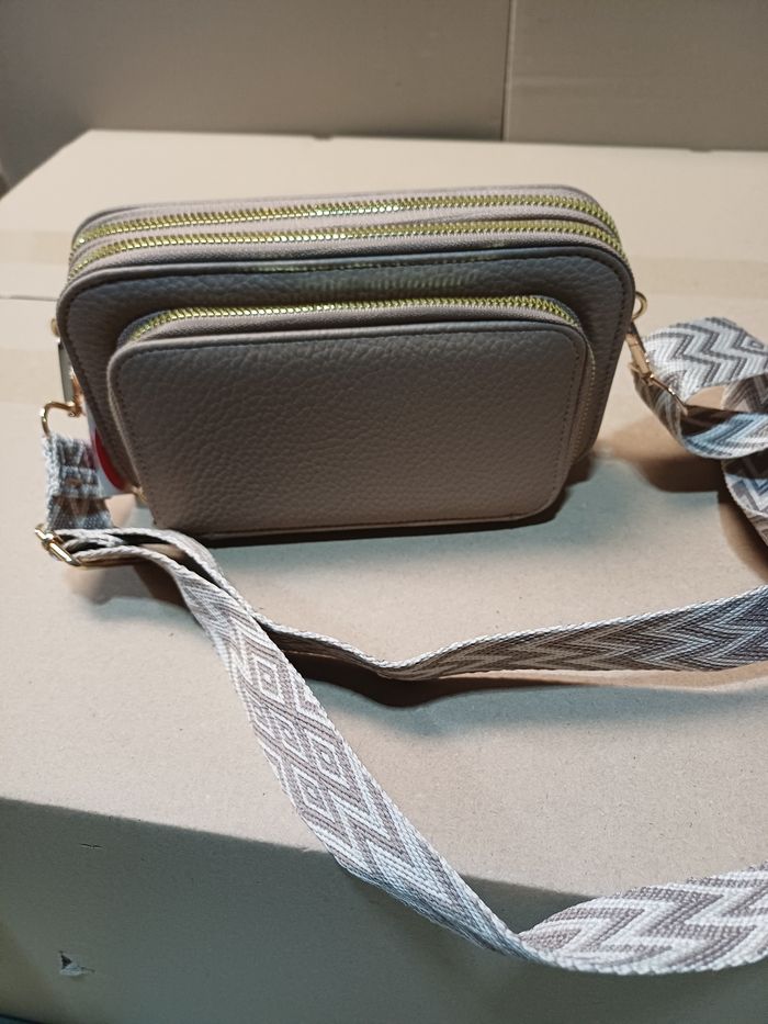 Lots de 4 lots sac a main semi-cuir haute qualité - photo numéro 7