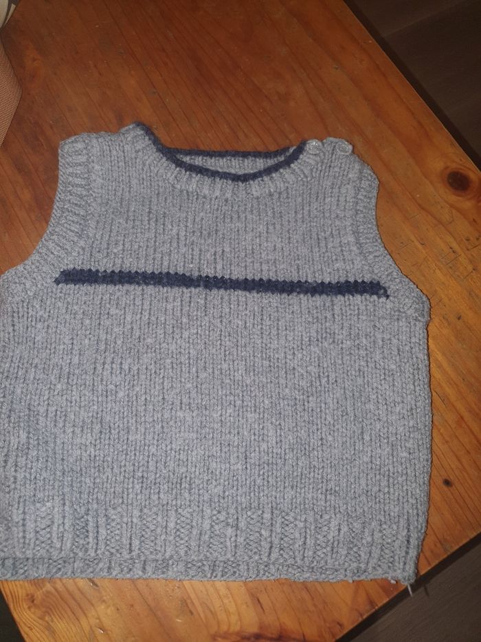 Pull sans manche 18/24 mois - photo numéro 3