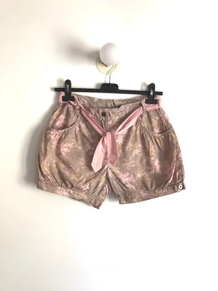 Short imprimé fleuri kaki et rose 10 ans