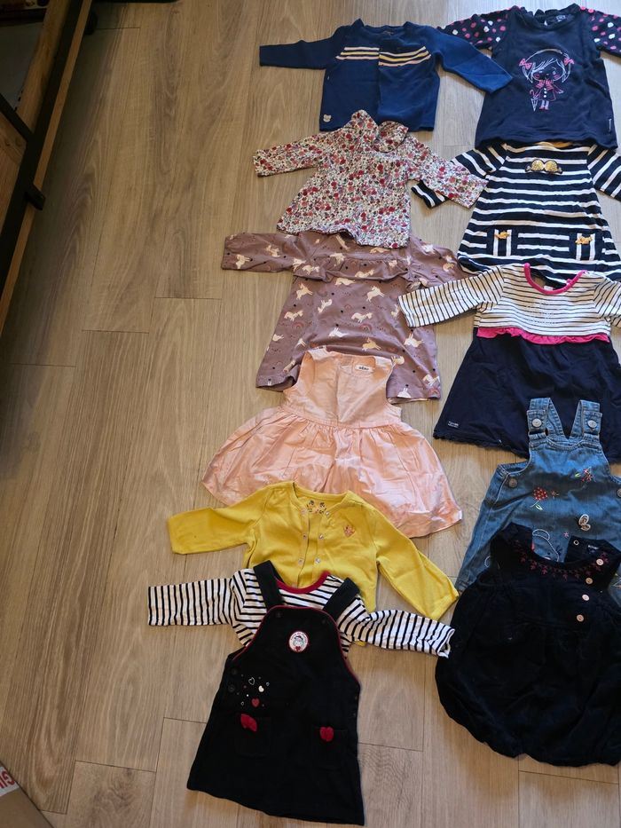 Lot bébé fille 6 mois - photo numéro 3