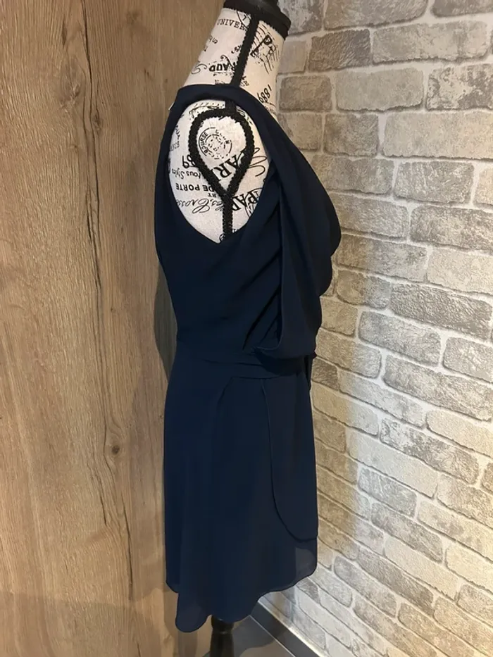 Robe fluide bleu nuit taille 36 - photo numéro 4