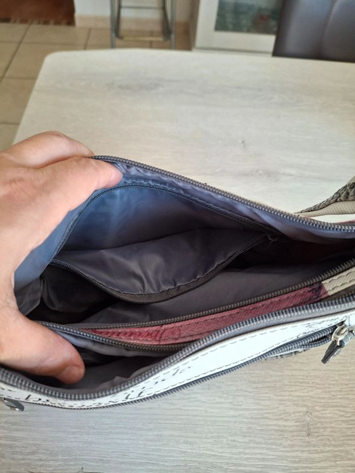 Sac à main en bandoulière - photo numéro 3