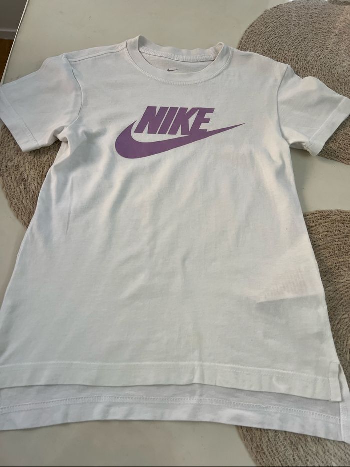 Un t-shirt Nike taille S (128-137 cm) - photo numéro 6
