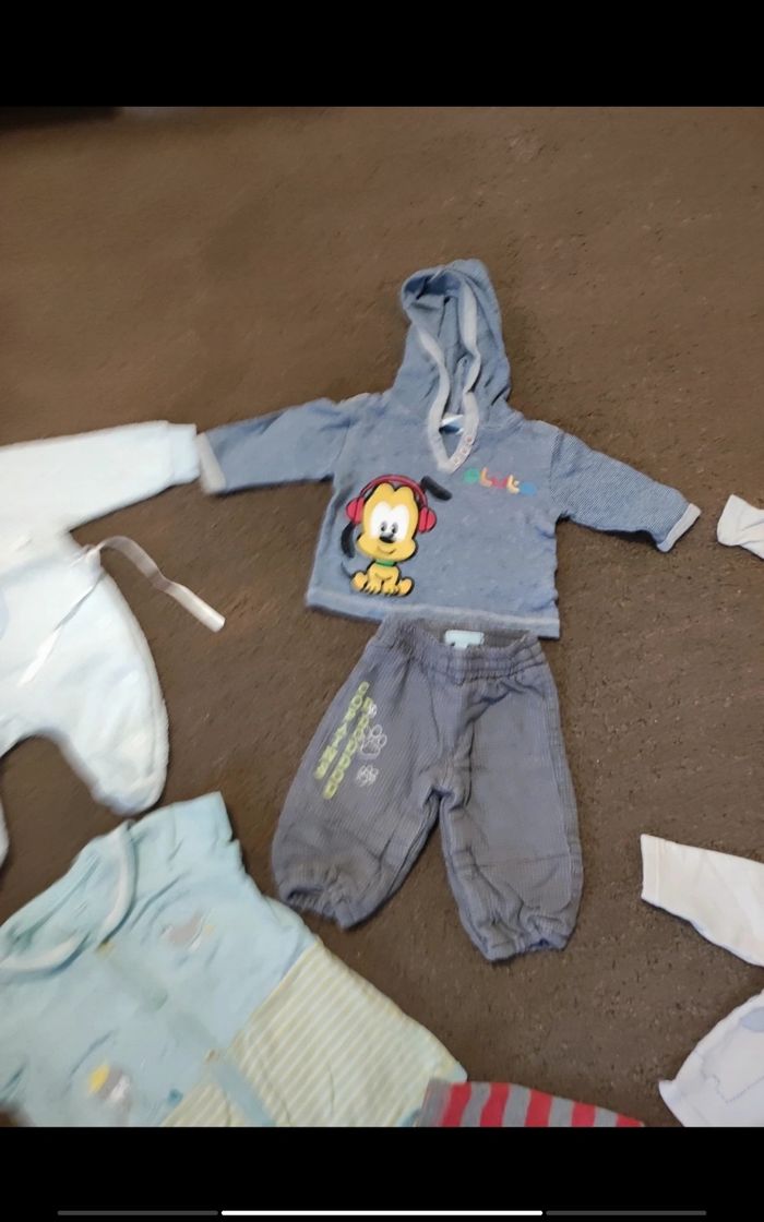 Lot vêtements 1 mois - photo numéro 3