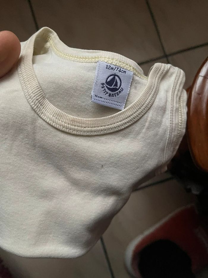 Lot 4 bodies 12mois mixte petit bateau - photo numéro 5