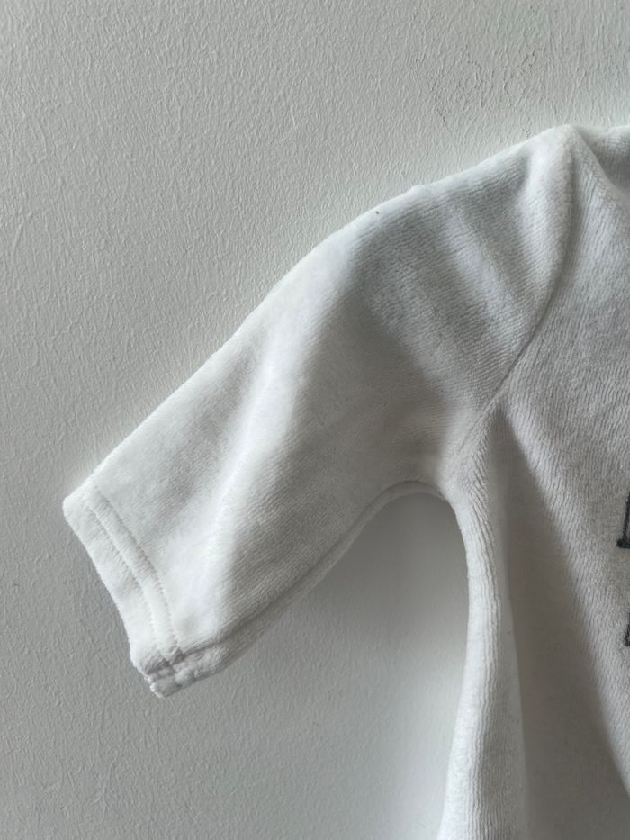 Pyjama blanc - photo numéro 3