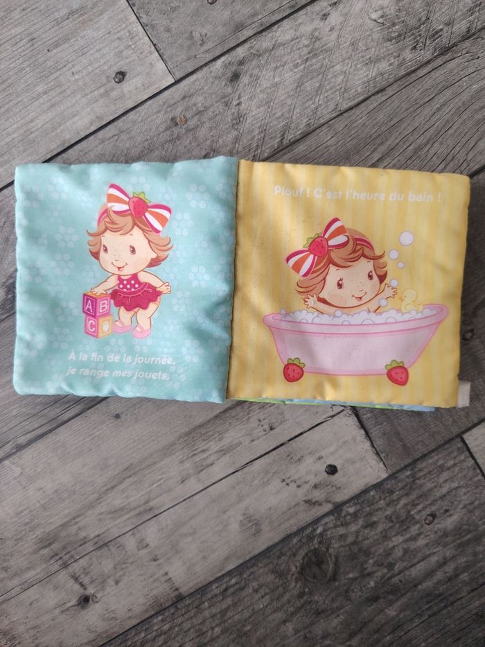 Livre tissu Bonne nuit Charlotte aux fraises - photo numéro 2