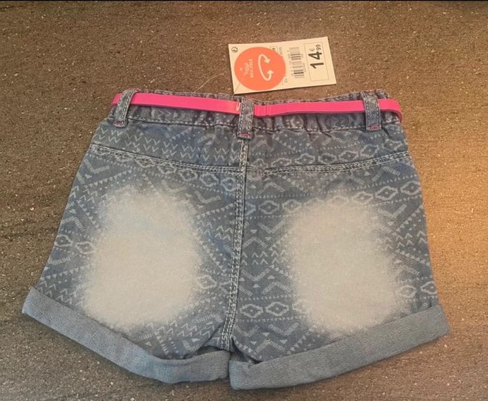 Short en jean Gémo 24 mois neuf et étiqueté - photo numéro 2