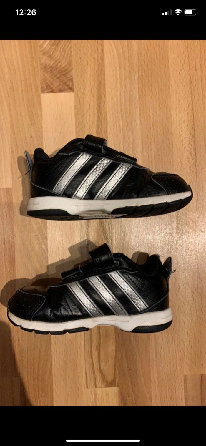 Chaussures adidas bébé - photo numéro 3