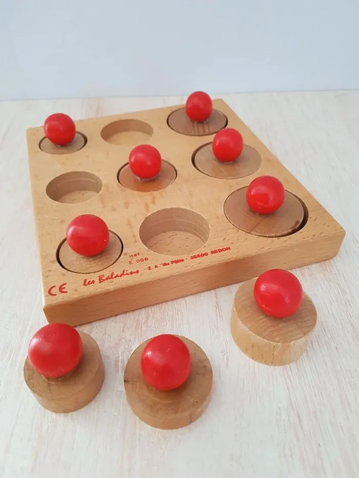 Puzzle encastrement en bois, forme et hauteur Les Baladins - photo numéro 2