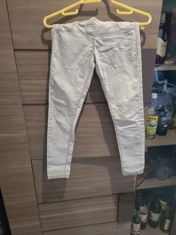 Jean slim, taille 9 ans, gris