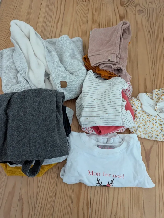 Lot 14 pièces 9 mois