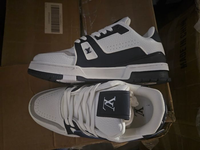 Basket chaussure taille 42 neuve bleu blanc - photo numéro 4