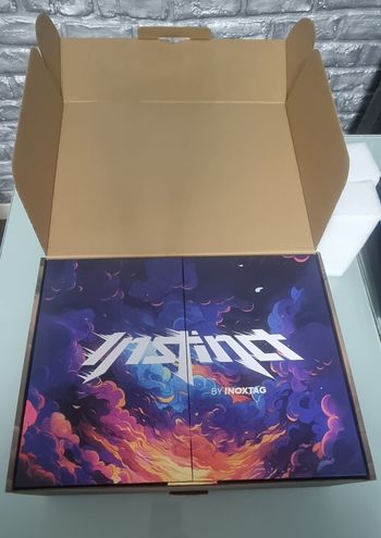 Manga Insitinct Box Collector by Inoxtag