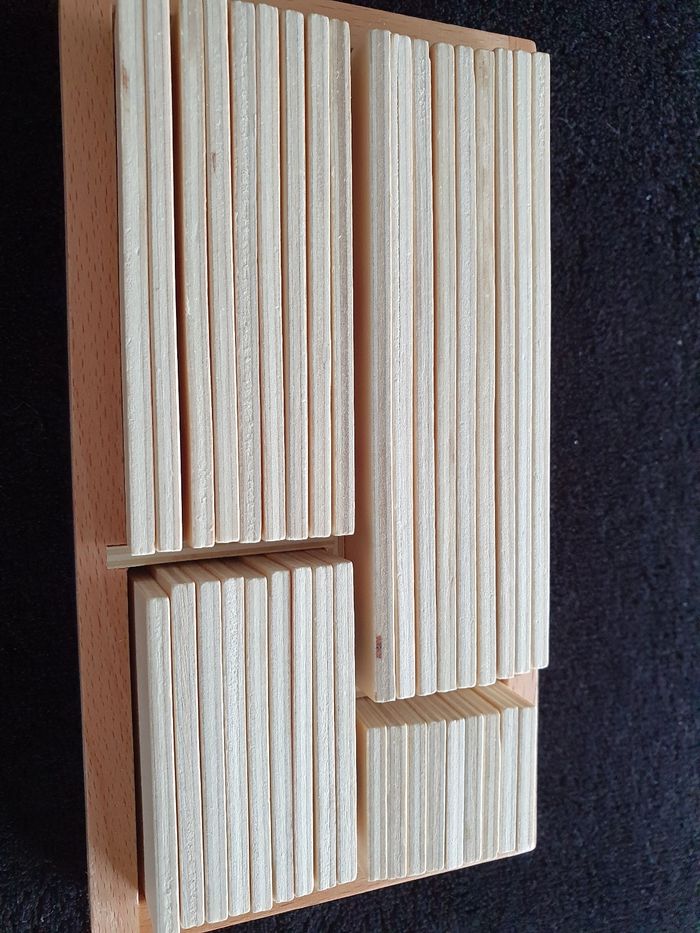 Cartes numérotées en bois méthode montessori - photo numéro 3