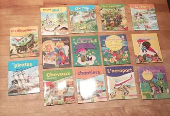 Lot de 14 mini livres