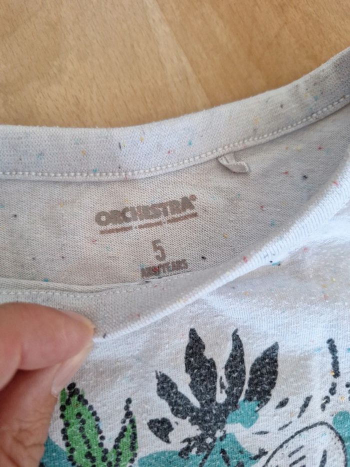 T-shirt taille 5 ans - photo numéro 3
