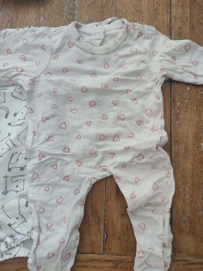 Lot pyjamas 1 mois léger - photo numéro 4