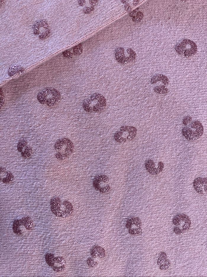 H&M Pull rose paillette Taille 6/8 ans - photo numéro 4