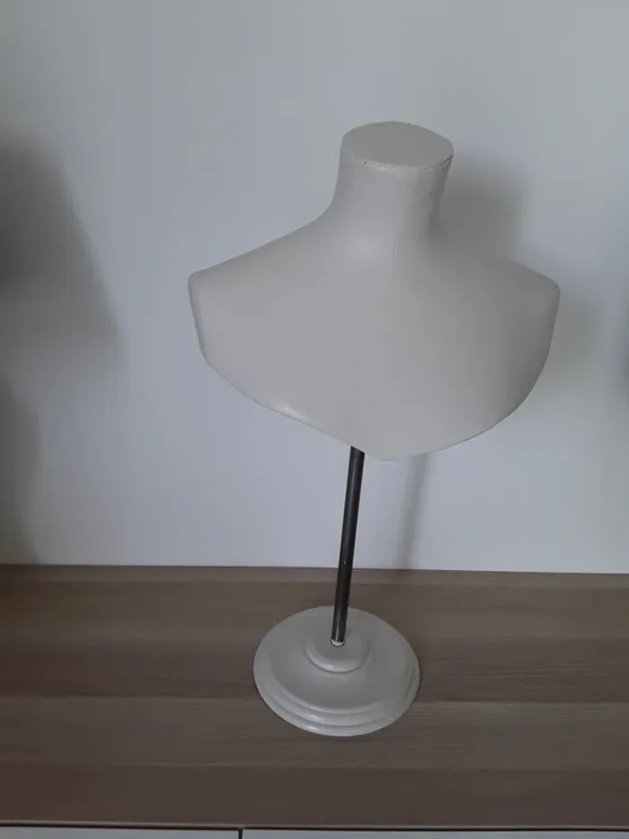 Porte bijoux en simili cuir