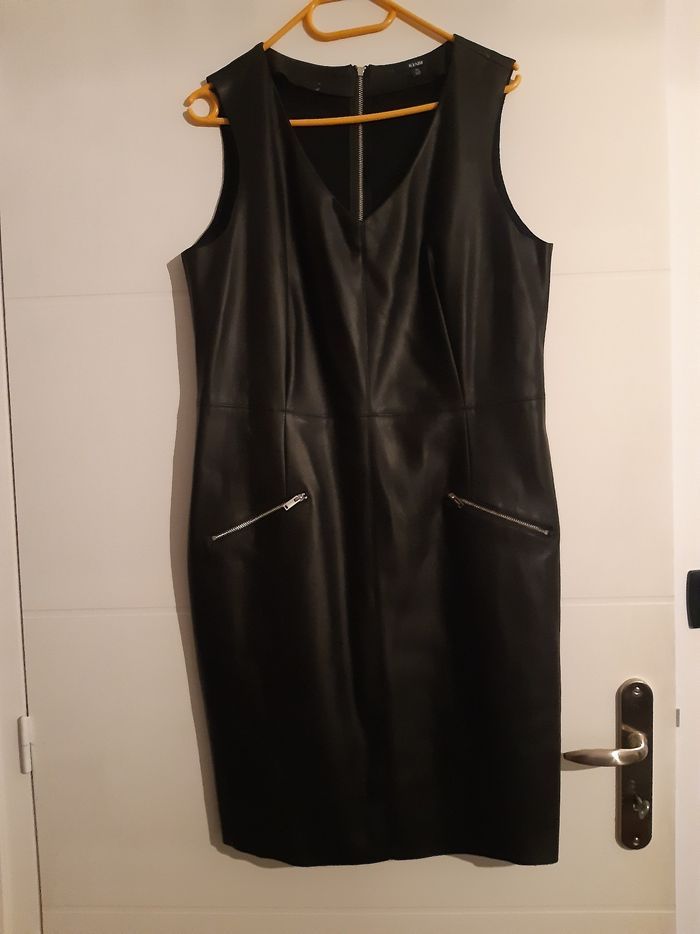 Robe noir simili  kiabi