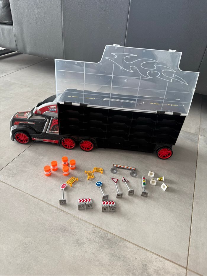 Camion de transport petite voiture avec accessoires - photo numéro 2