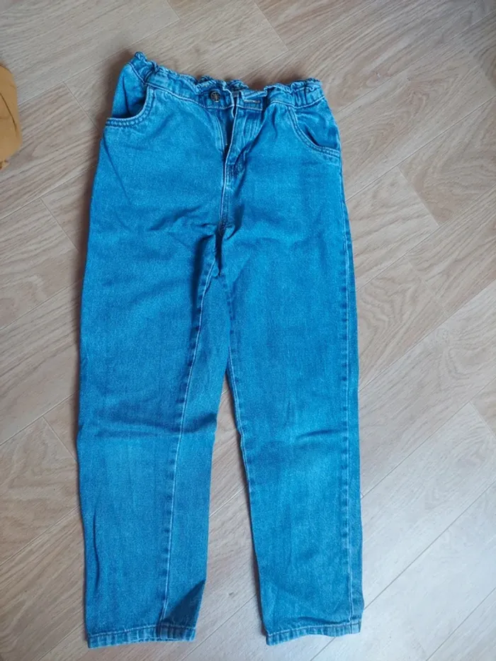 Jean mom