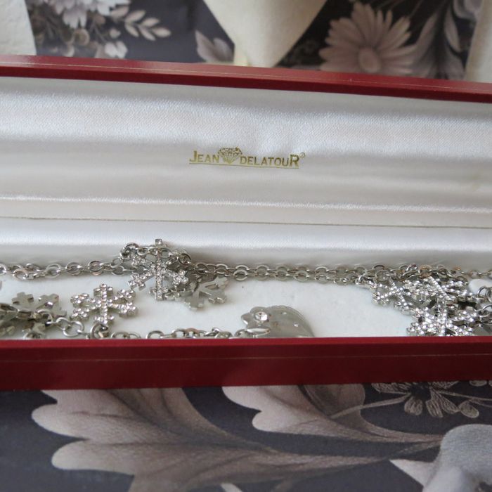 Parure Hello Kitty Collier ,Porte-clés , bracelet Breloque Sanrio 🤩 - photo numéro 8