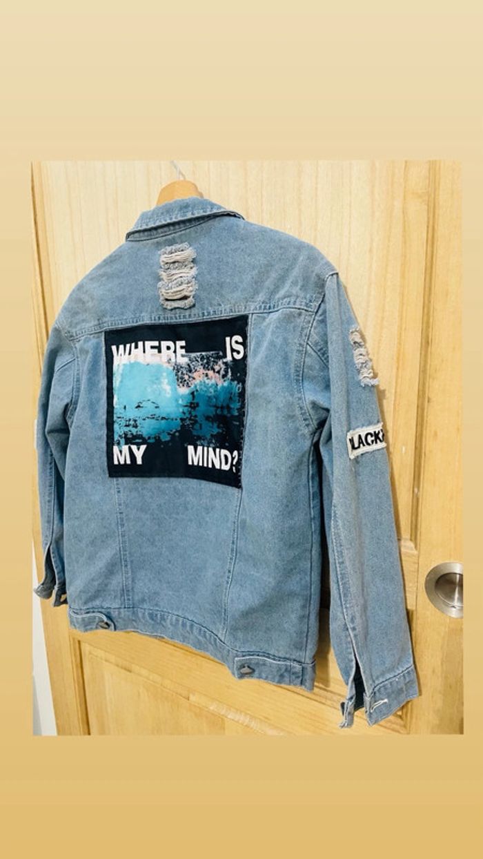 Veste en jean destroy customisée “Where is my mind?” originale, bleu clair - taille S