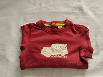 T-shirt manches longues taille 6 mois