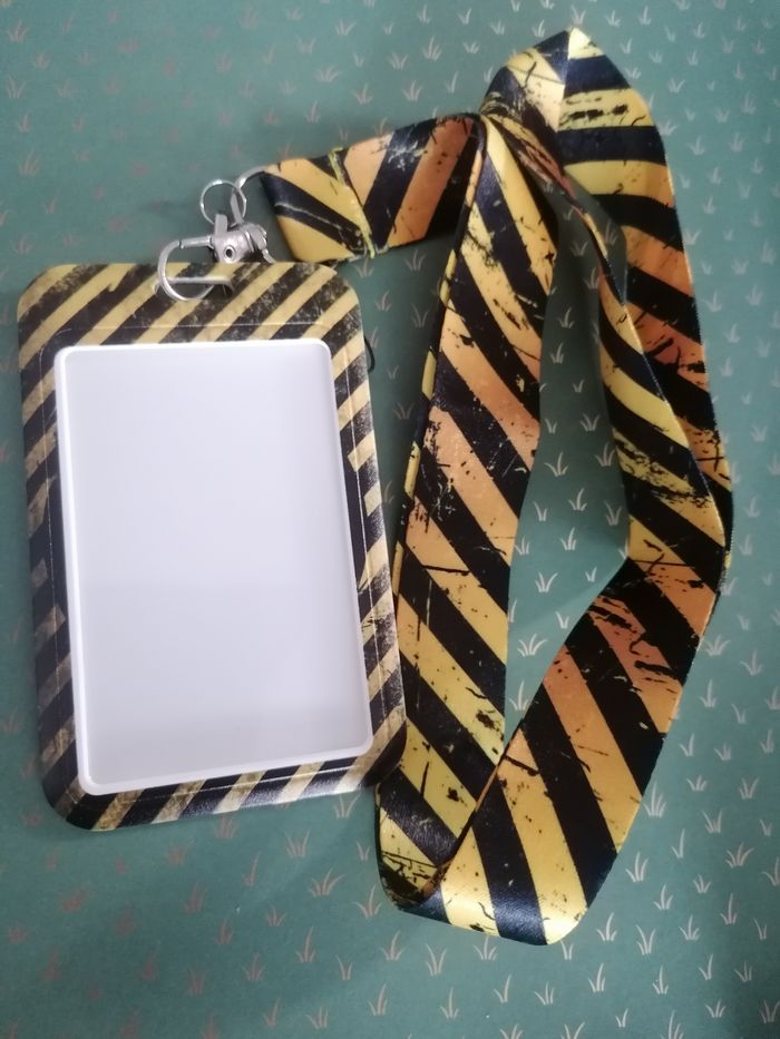 porte carte Radioactif - photo numéro 3