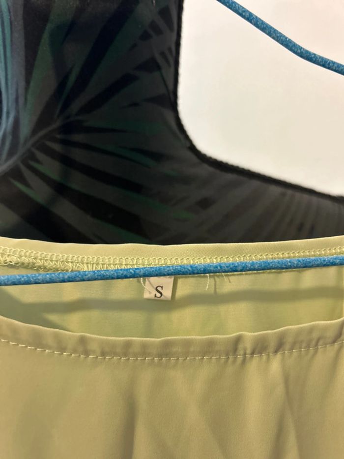 Robe légère et fluide - photo numéro 2