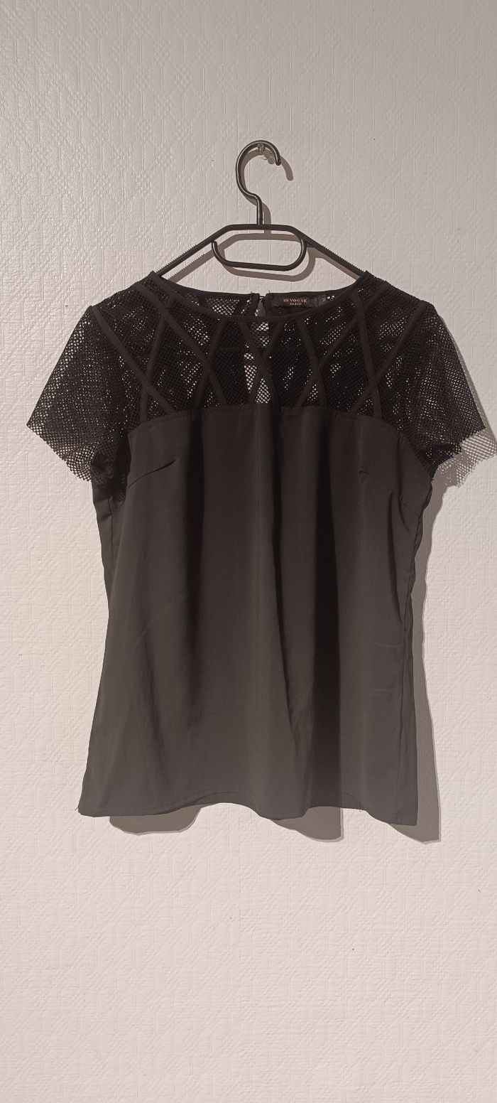 Haut noir avec résille – In Vogue Paris – Taille M