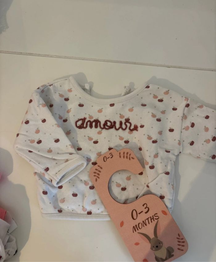 Pull bébé « amour »