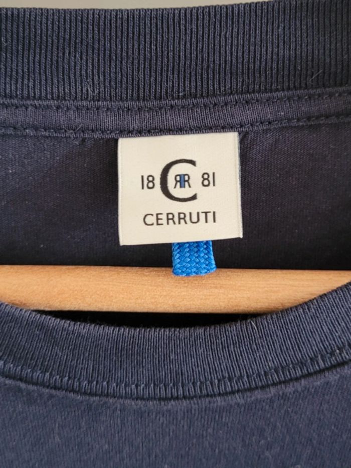 T-shirt Cerruti Taille M - photo numéro 3