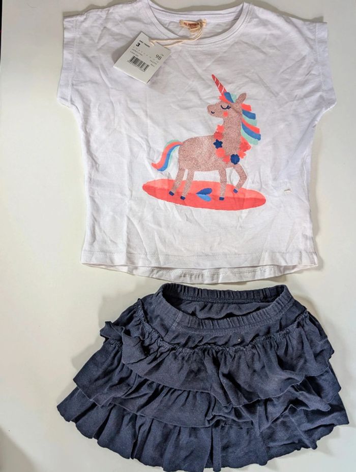 Ensemble tee shirt licorne DPAM et jupe volants Petit Bateau 3 ans