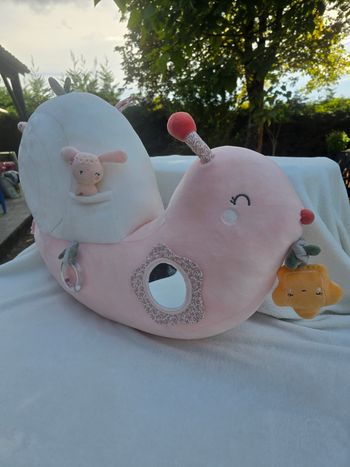 Grande peluche escargot d'éveil