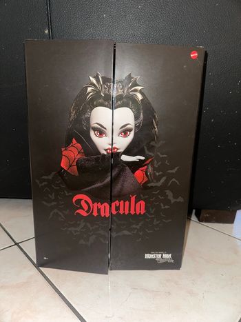 Monster high skullector Dracula