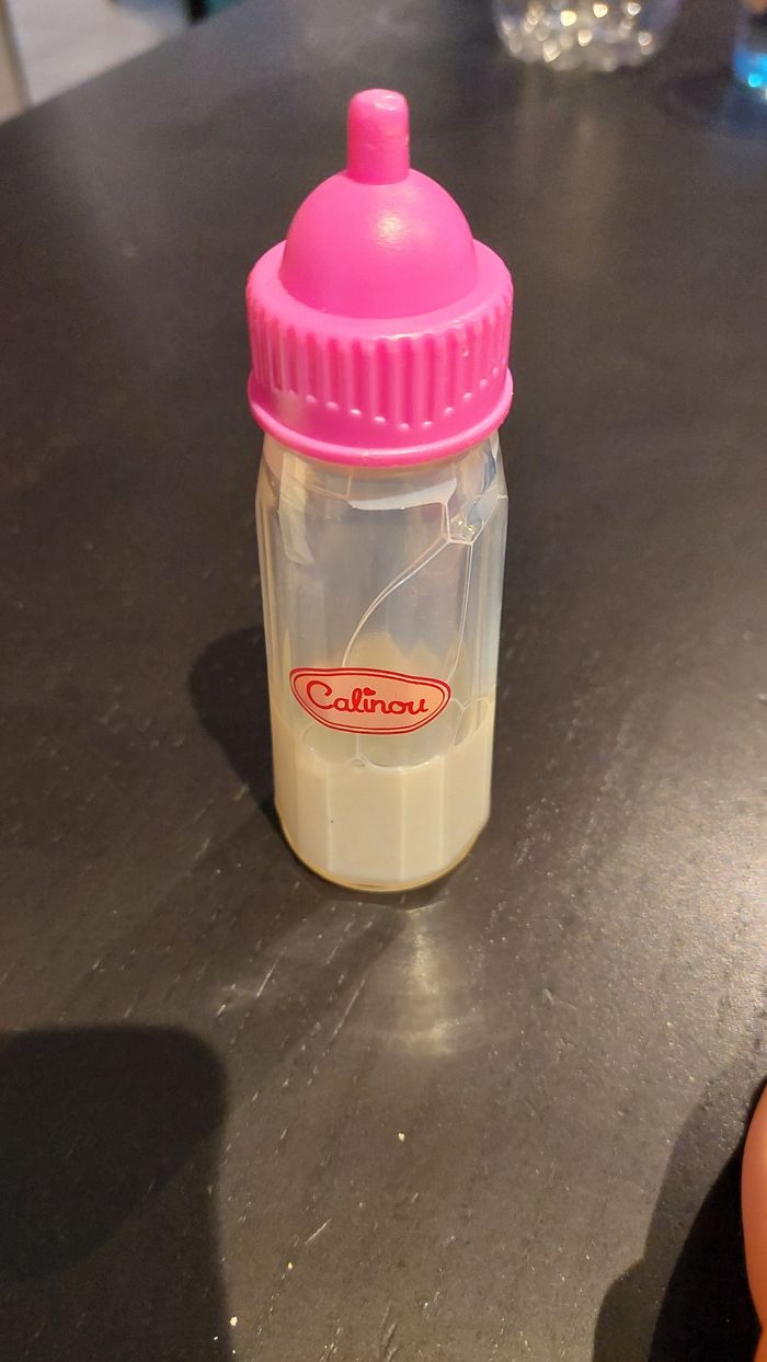 2 bébés avec accessoires - photo numéro 3