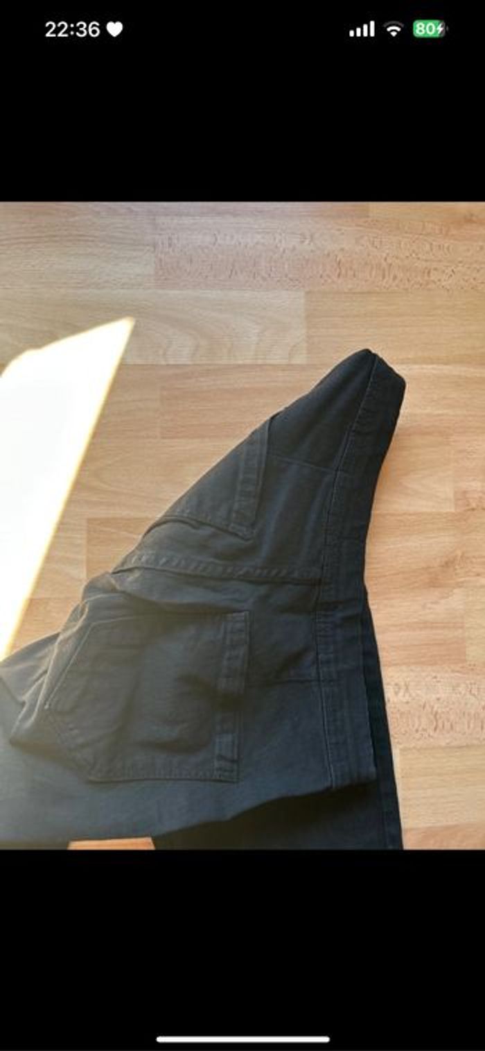 Jeans slim noir Bershka – Taille S – Très bon état - photo numéro 4